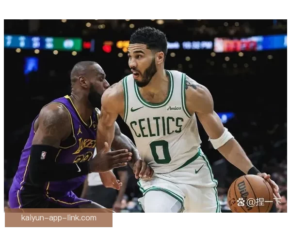 塔图姆三节23分11篮板9助攻差1助实现连场三双展现巨星实力