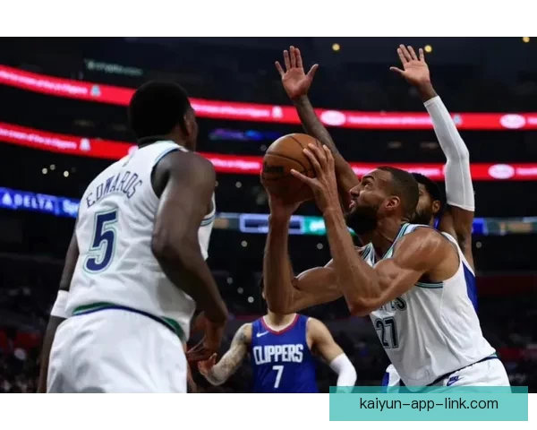 曝联盟调查莱昂纳德勇士曾接近五巨头梦 快船突然撤出谈判